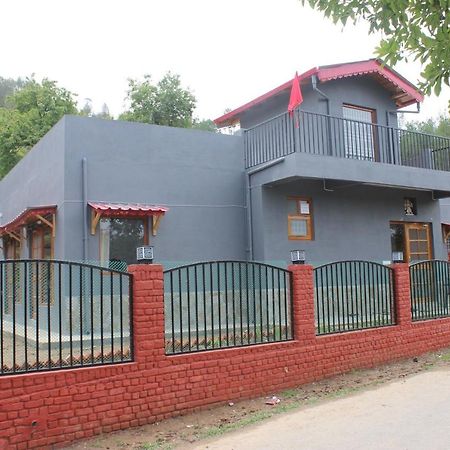 Winter Woods Cottages - 3-Bedroom Homestay Shitlakhet Екстер'єр фото