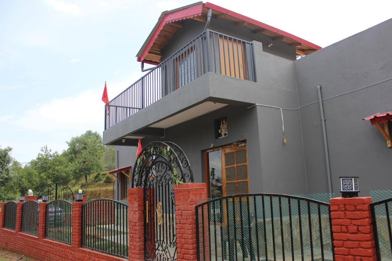 Winter Woods Cottages - 3-Bedroom Homestay Shitlakhet Екстер'єр фото
